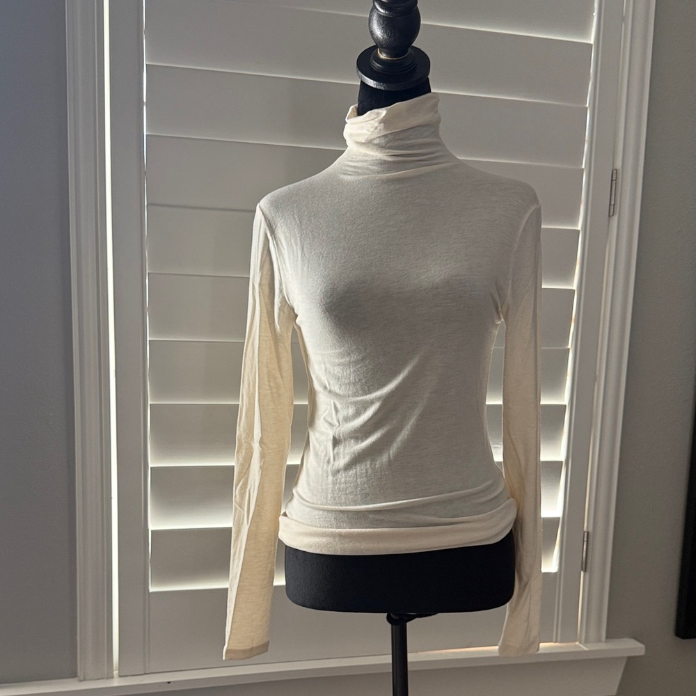 Banana Republic Cream Cowl Neck Sweater